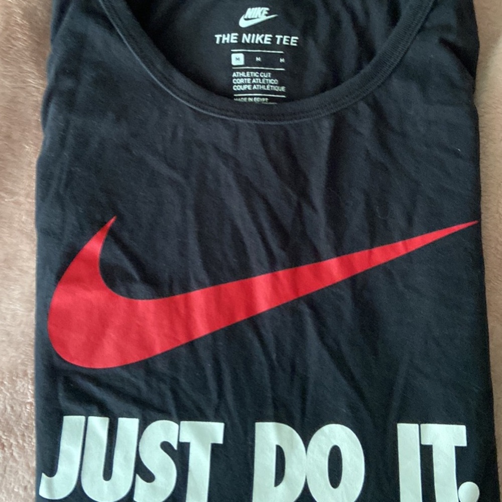 Nike T-shirt Black and red  Medium $12